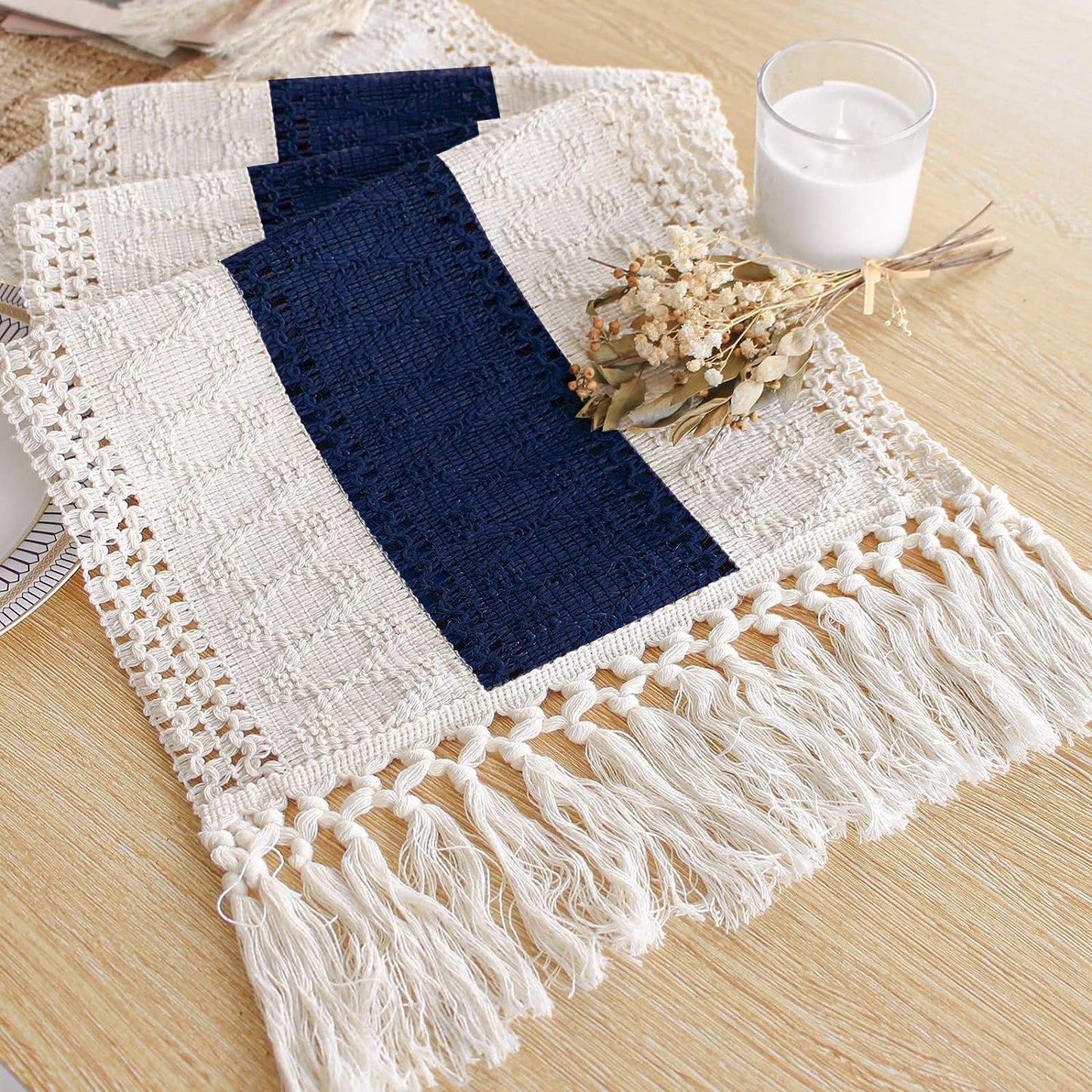 Boho bordsduk – heminredning med tofsar