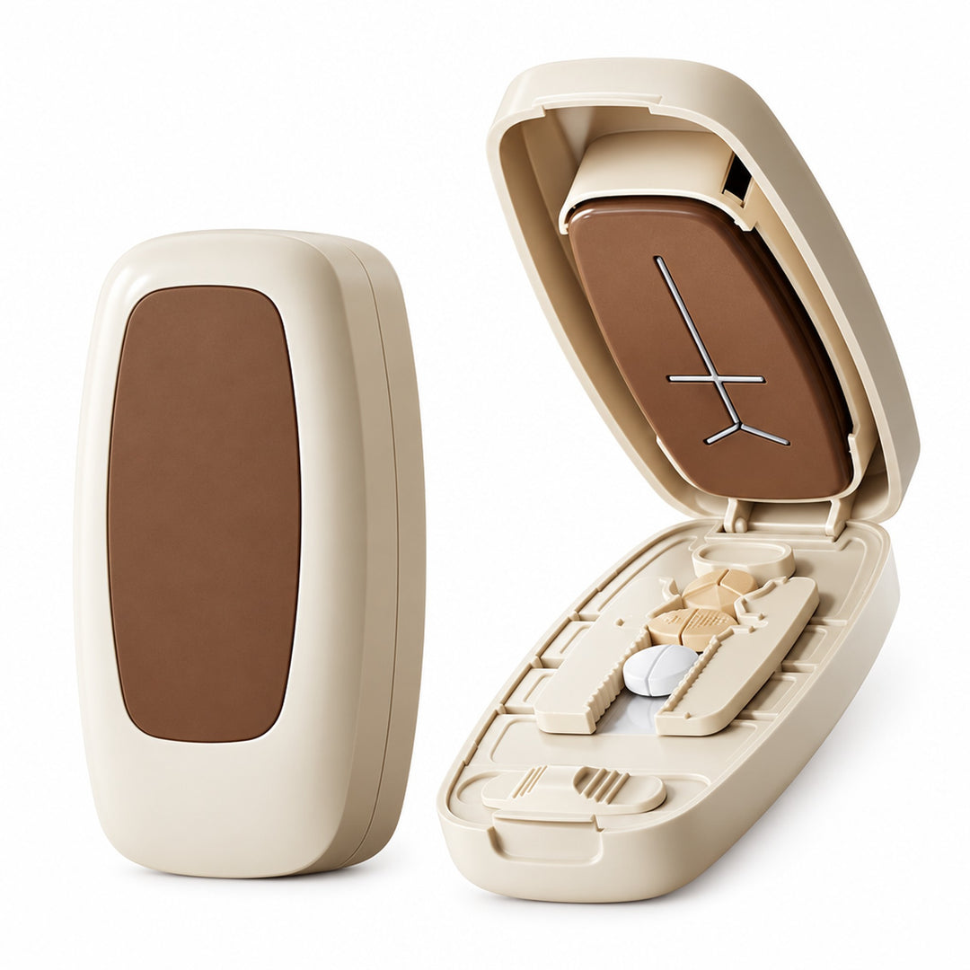 Beige tablettdelare med öppet lock och vita tabletter
